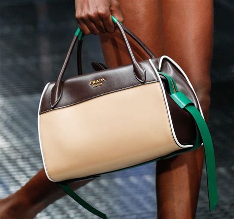 prada bags 2017